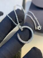 Juste un Clou Pendants Necklace - Image 8